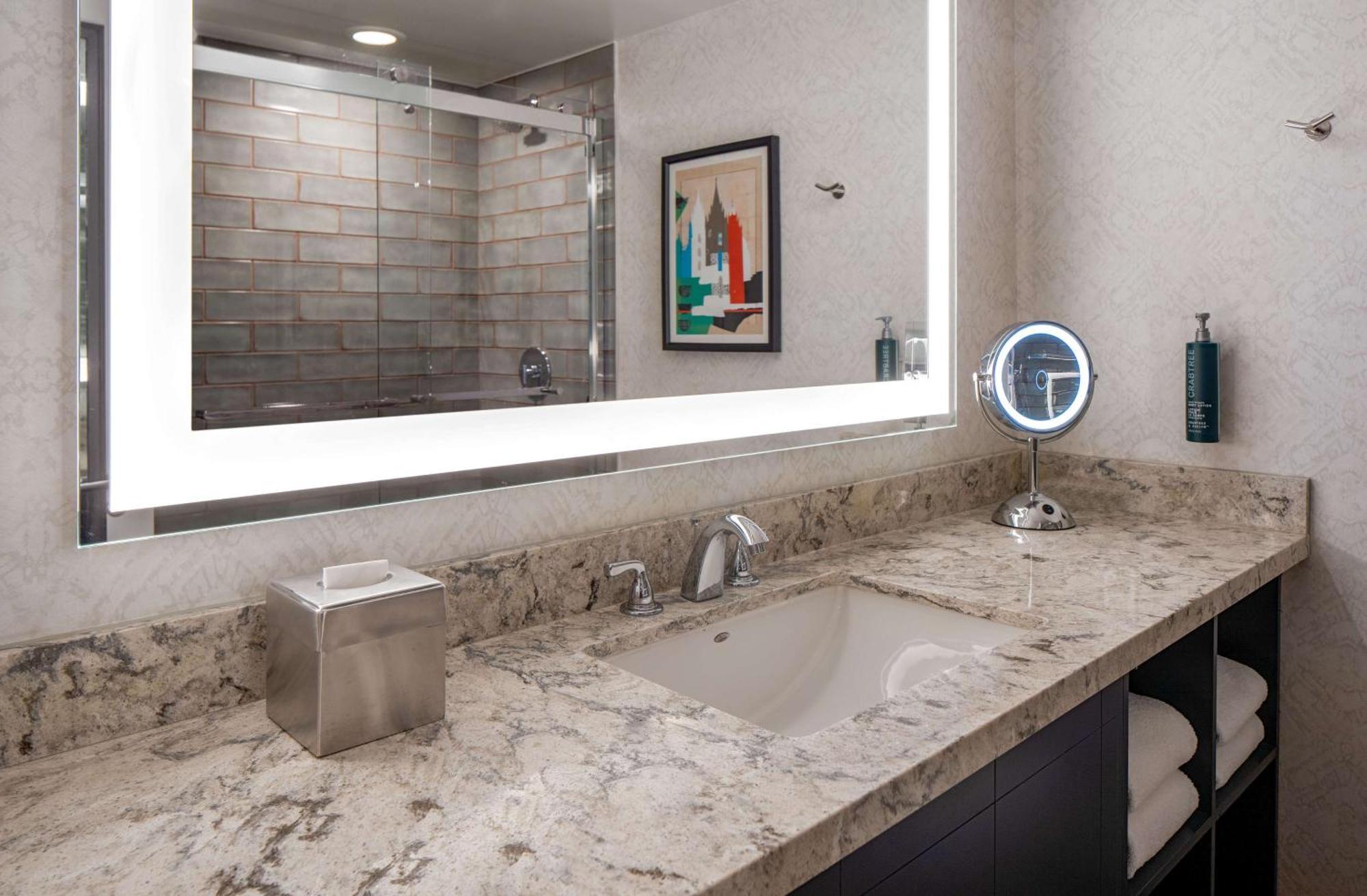Doubletree Suites By Hilton Солт Лейк Сити Екстериор снимка